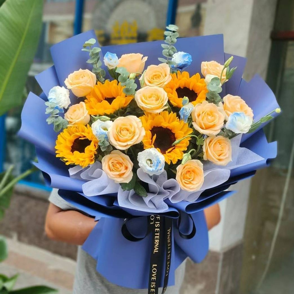 【光芒四射】4朵向日葵11朵香槟玫瑰混搭花束生日鲜花送男友送朋友送学生送老师鲜花送花上门