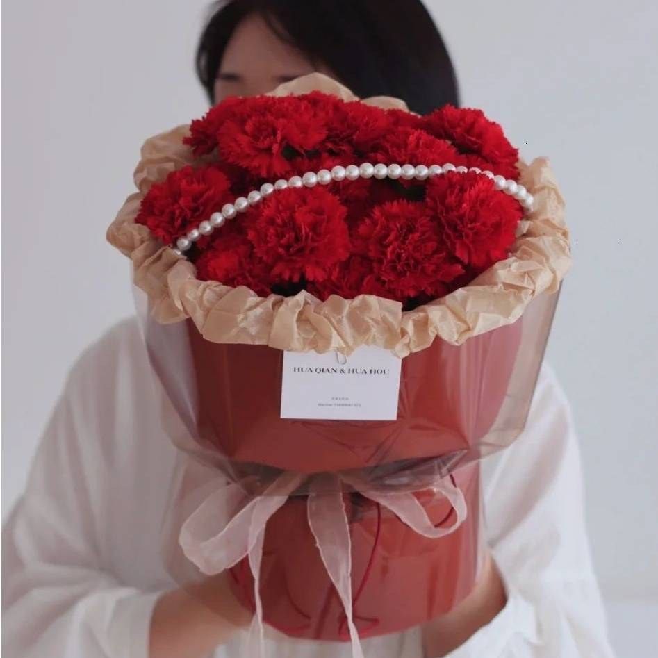 【幸福密码】19枝红康乃馨小香风花束送妈妈送长辈母亲节鲜花