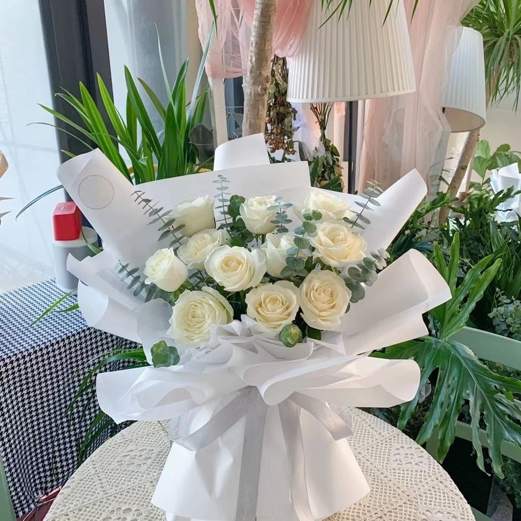 【白雪公主】11朵白玫瑰搭配尤加利韩式鲜花花束送爱人送朋友鲜花送花上门