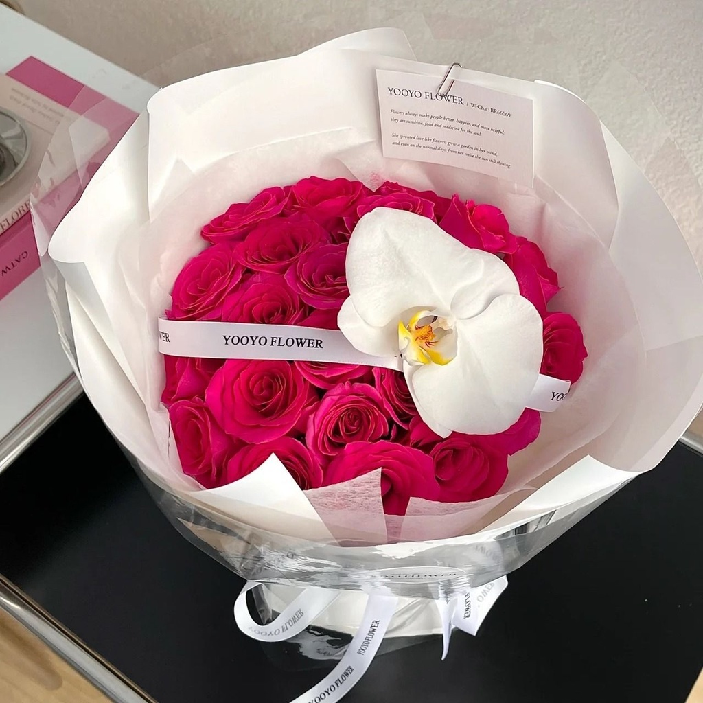 【广岛之恋】19朵佛洛伊德玫瑰搭配蝴蝶兰高级风鲜花花束送爱人送朋友附近花店送花上门