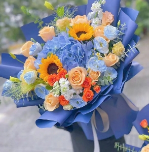 【秀丽】1枝蓝色绣球向日葵香槟混搭花束生日鲜花送女友送闺蜜送老公送领导花店鲜花送花上门