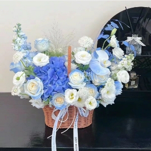 【雅致】绣球混搭手提花篮送女朋友鲜花送妈妈生日鲜花花店送花上门