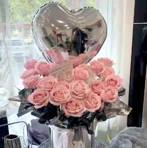 【甜粉派】19朵粉玫瑰抱抱桶爱心气球花束生日鲜花送闺蜜送女友送朋友花店鲜花送花上门