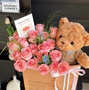 【小熊送花】19枝粉玫瑰小熊抱抱袋花束生日惊喜约会花束送女友送老婆送闺蜜鲜花花店送花上门