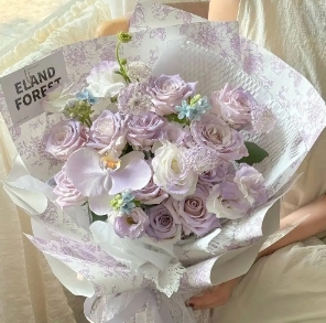 【梦境花园】11朵曼塔喷色玫瑰蝴蝶兰混搭花束生日鲜花送女友送老婆送闺蜜送老公花店送花上门