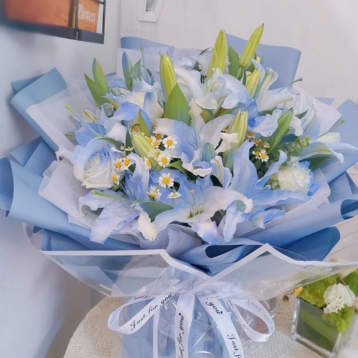 [HZY000109] 【永远爱你】10枝碎冰蓝百合3朵碎冰蓝混搭大型花束送朋友女友老婆父母长辈送花上门
