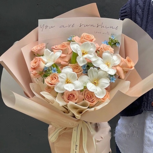 [HZY000546] 【朝花夕拾】19朵卡布奇诺搭配5朵郁金香高级感花束附近花店送花上门