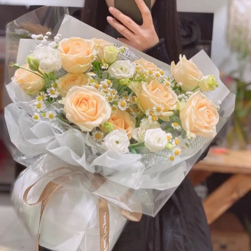 [HZY000446] 【欢喜】11朵香槟搭配洋甘菊白桔梗鲜花花束附近花店送花上门