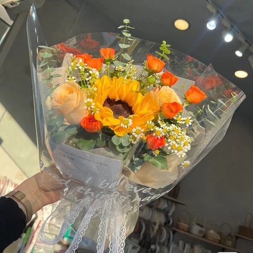 [HZY000491] 【发光发亮】1朵向日葵2朵香槟搭配多头玫瑰洋甘菊尤加利鲜花花束送爱人送朋友
