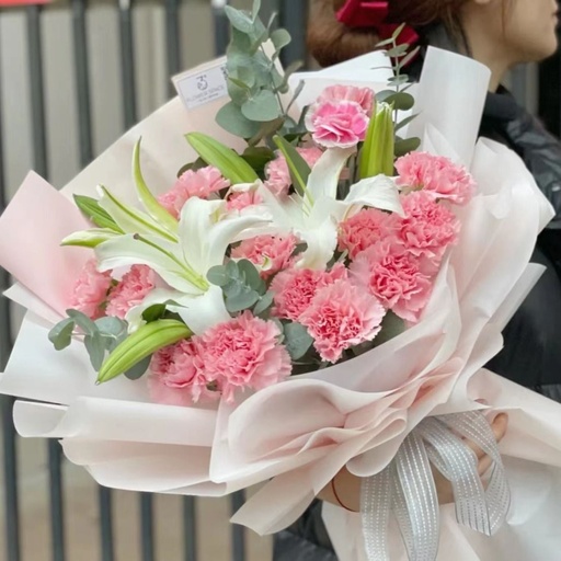 [HZY000494] 【温馨】19朵康乃馨3朵百合搭配尤加利鲜花花束送爱人送朋友送妈妈送婆婆