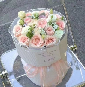 [HZY001802] 【雪山梦境】11朵粉玫瑰小香风花束生日鲜花送女友送老婆送闺蜜花店鲜花送花上门